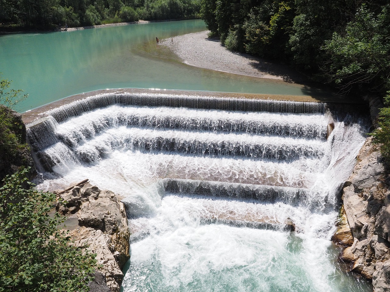 白鶴灘水電站，中國水電建設(shè)的璀璨明珠，展現(xiàn)驚人進(jìn)展！