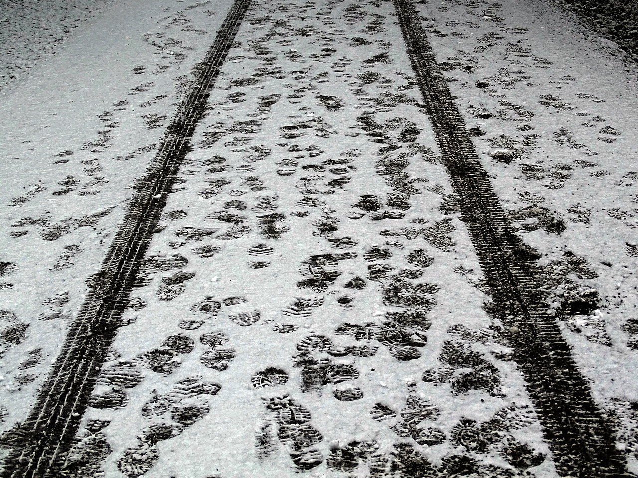 最新道路減速帶的應用及其影響概述