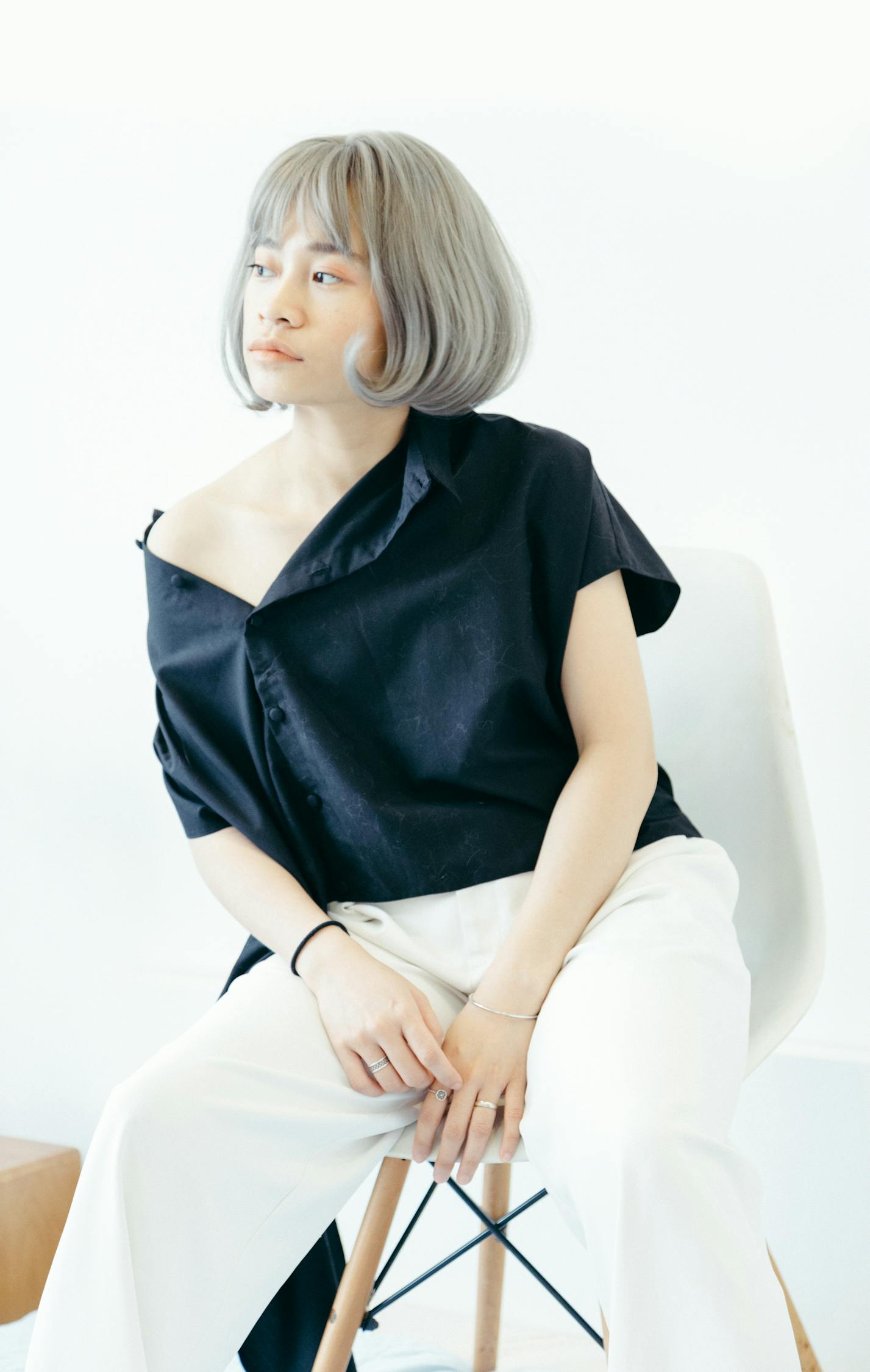 五月新款女裝長款衣衫，時尚優(yōu)雅完美融合展現氣質風采